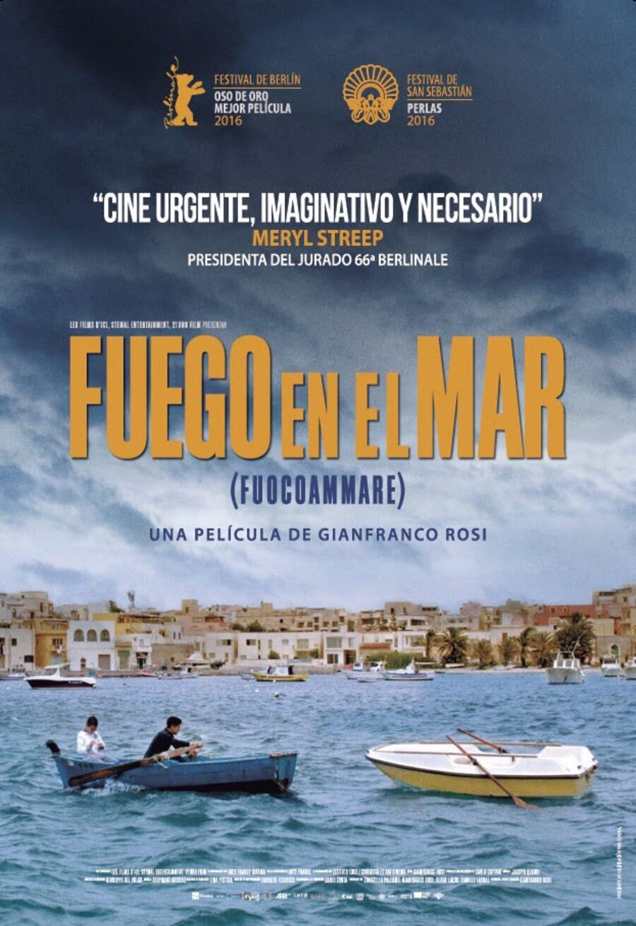 Cartel de Fuocoammare: Fuego en el mar - España