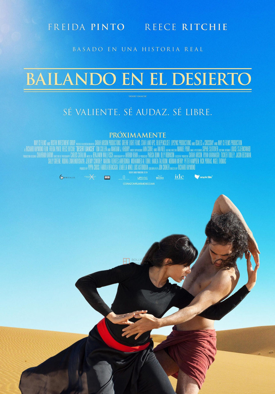 Cartel de Bailando en el desierto - México