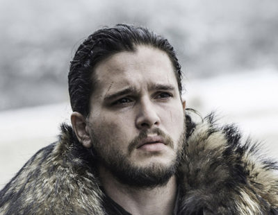 'Game of Thrones': Kit Harington se cree un dragón en este vídeo compartido por Emilia Clarke