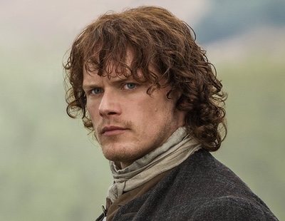 Cuando a Sam Heughan ('Outlander') le pintaron un mural a tamaño real por encarnar a... ¿Tarzán?