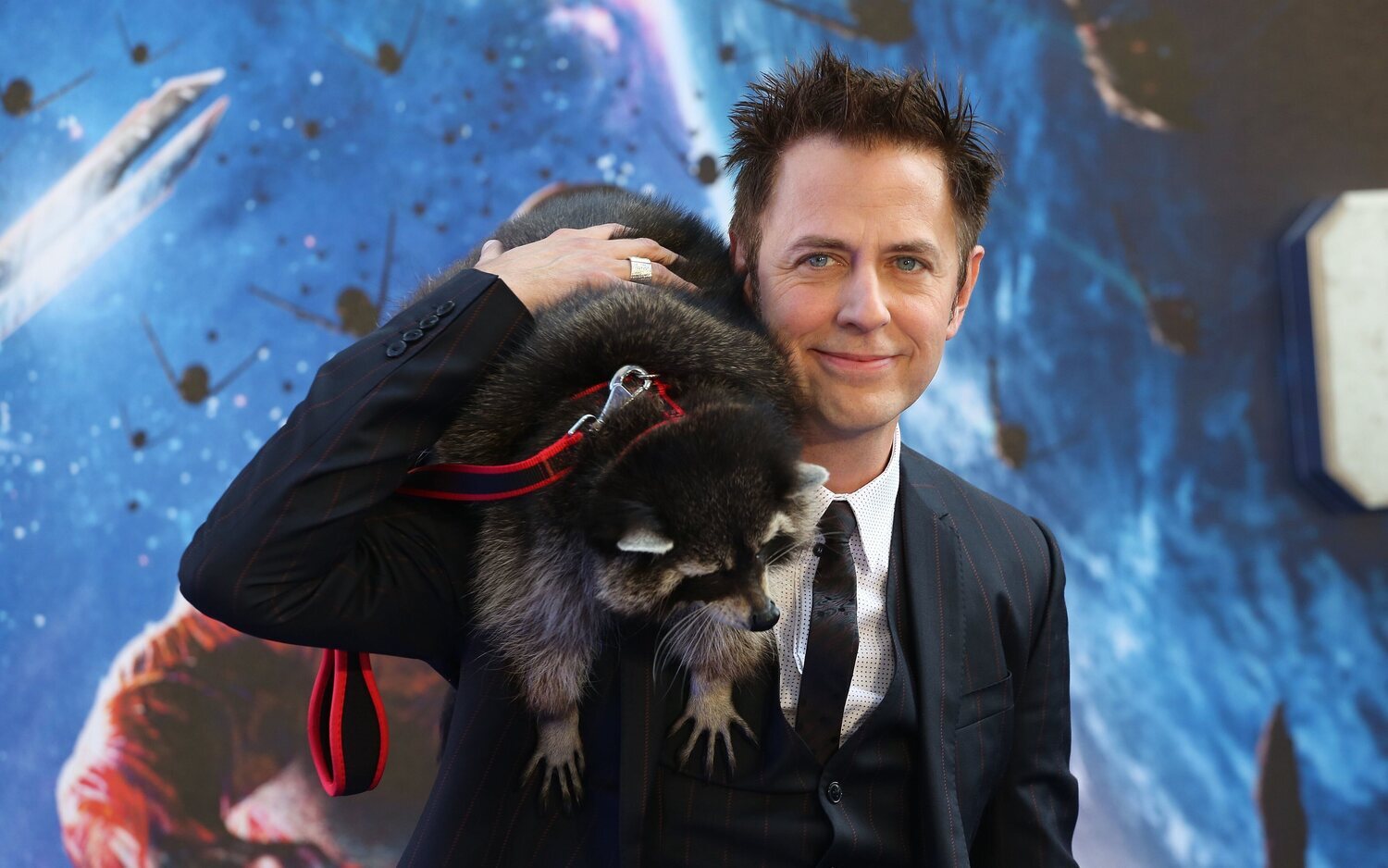 James Gunn le pregunta directamente a los fans de DC qué personajes quieren ver en acción real