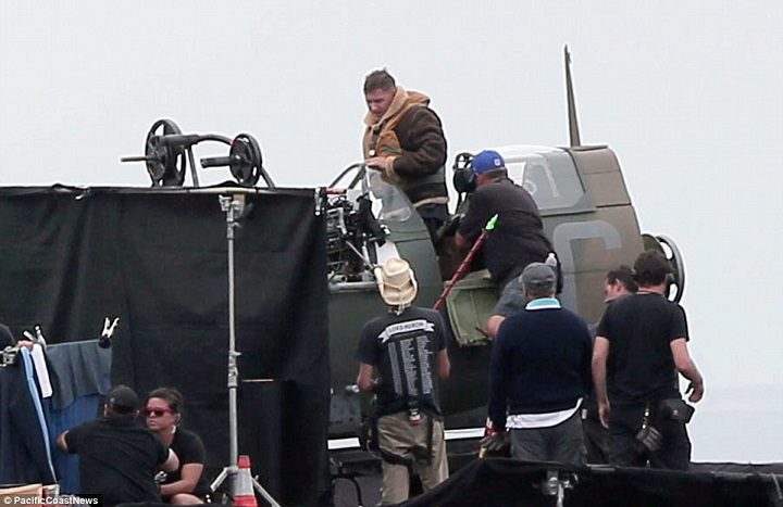 Imagen 0 de 12 del set Primeras imágenes de Tom Hardy en el set de rodaje de 'Dunkerque'