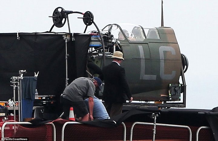 Imagen 11 de 12 del set Primeras imágenes de Tom Hardy en el set de rodaje de 'Dunkerque'