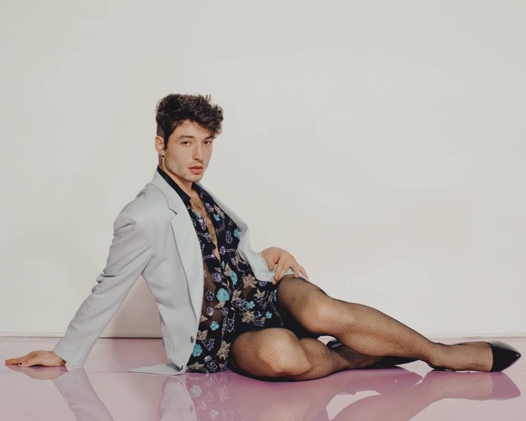 Imagen 16 de 20 del set Ezra Miller posa para Playboy