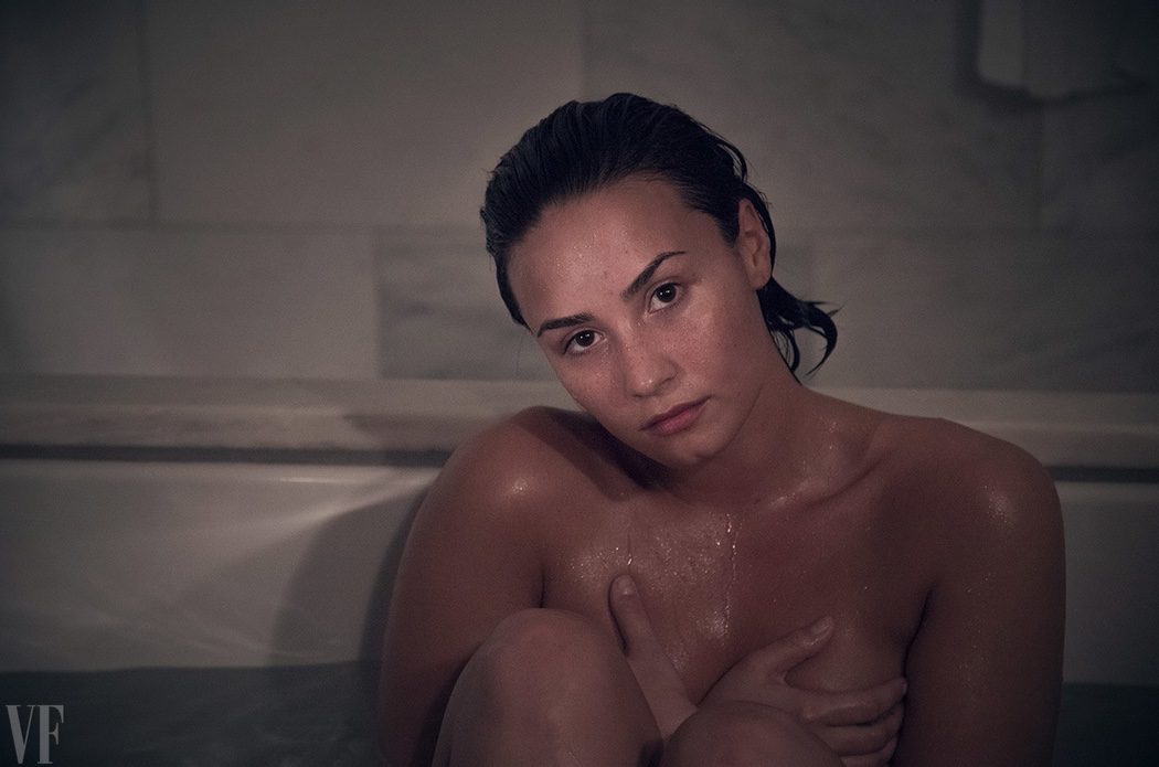 Imagen 1 de 8 del set Sesión fotográfica Demi Lovato