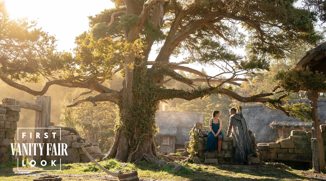 Nazanin Boniadi e Ismael Cruz Córdova como Bornwyn y Arondir