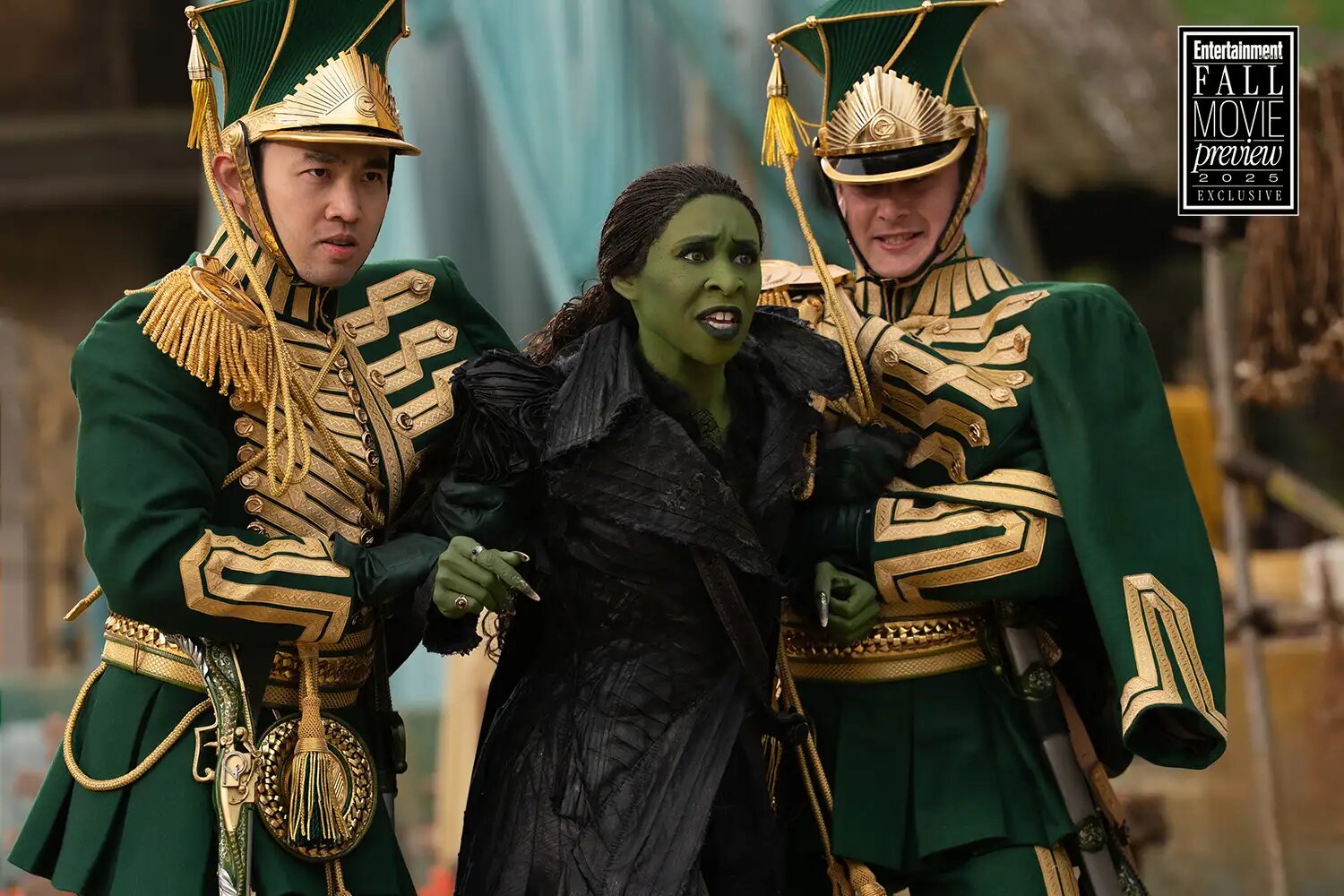 Cynthia Erivo como Elphaba